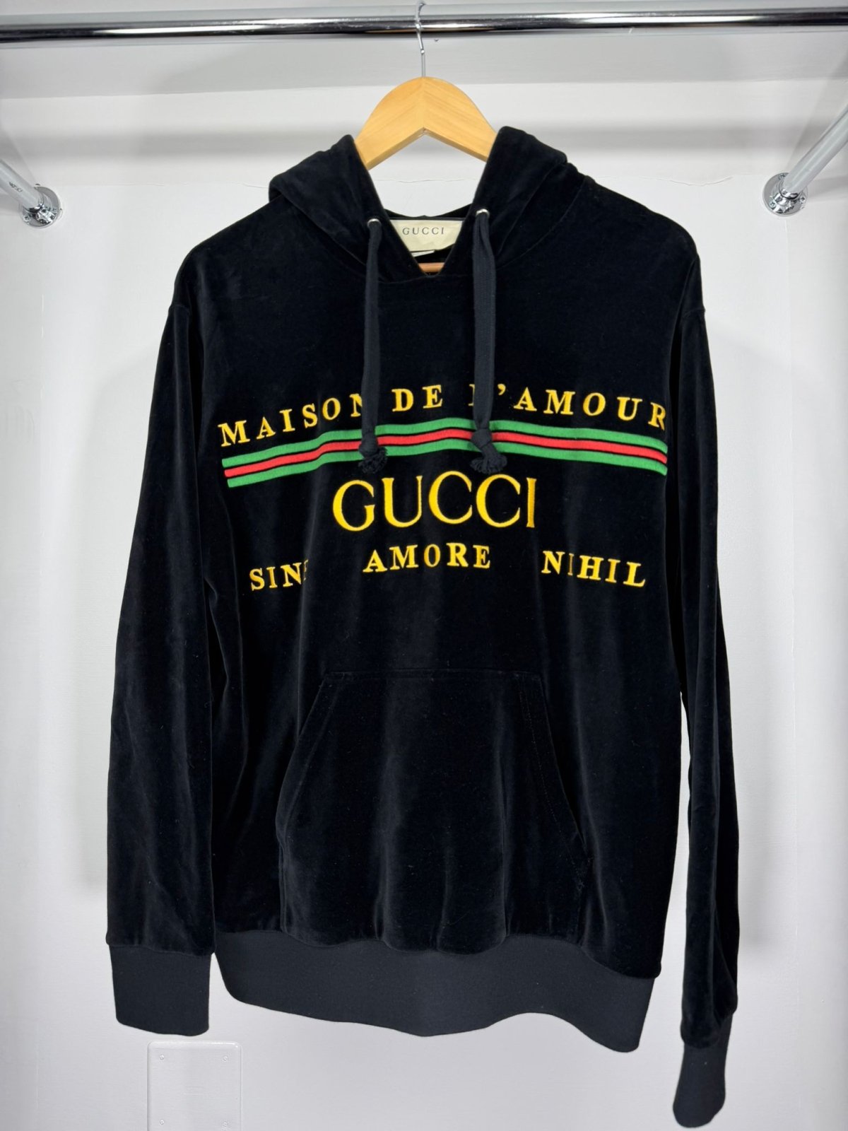 Felpa Gucci Size S nera e gialla - Second Hand Di Fiore