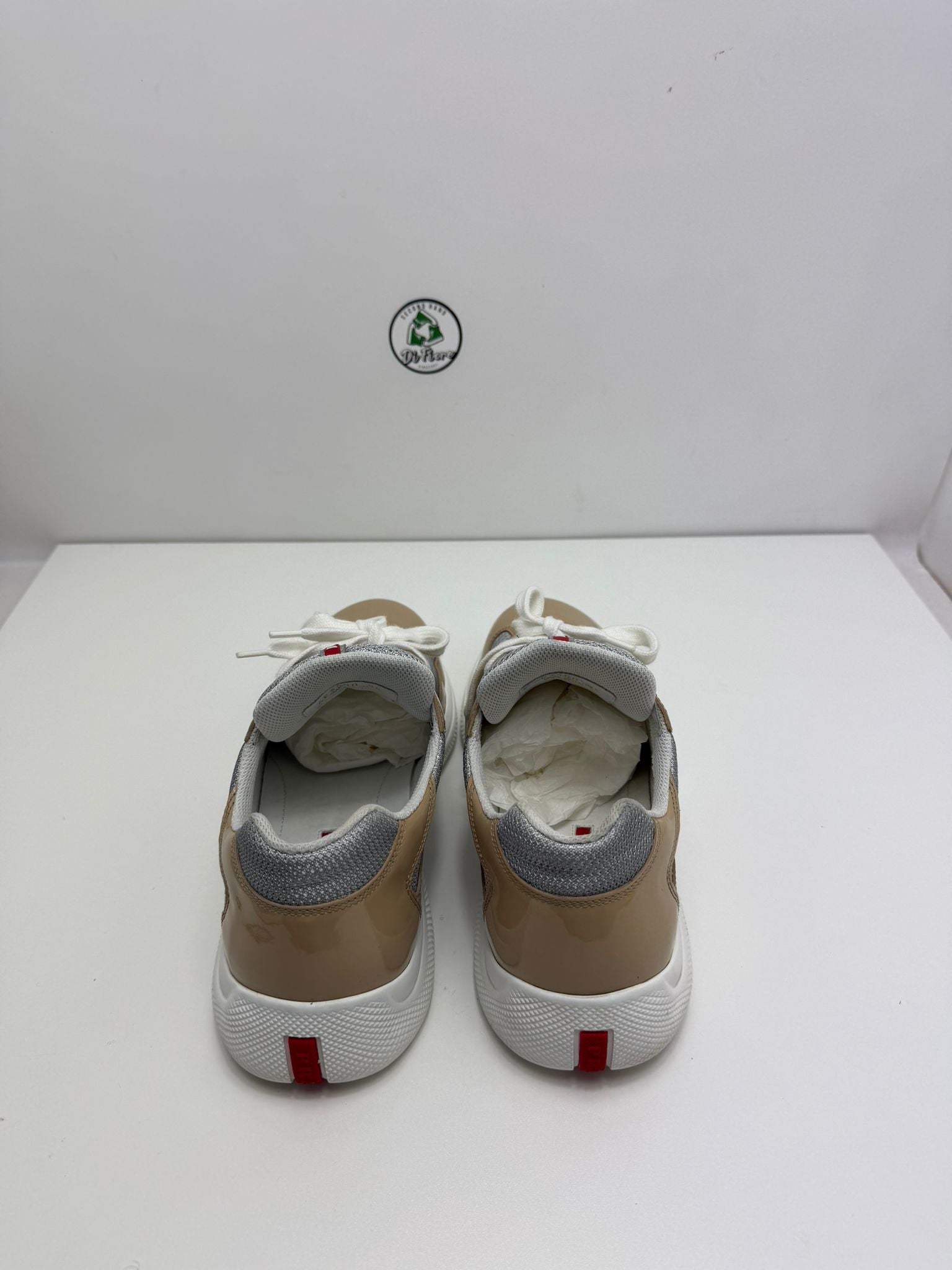 Prada Size 8.5=42.5 beige e grigie
