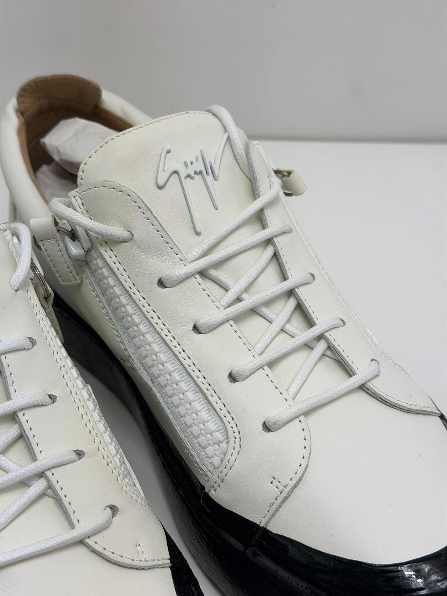 Giuseppe zanotti 43 bianca-nera